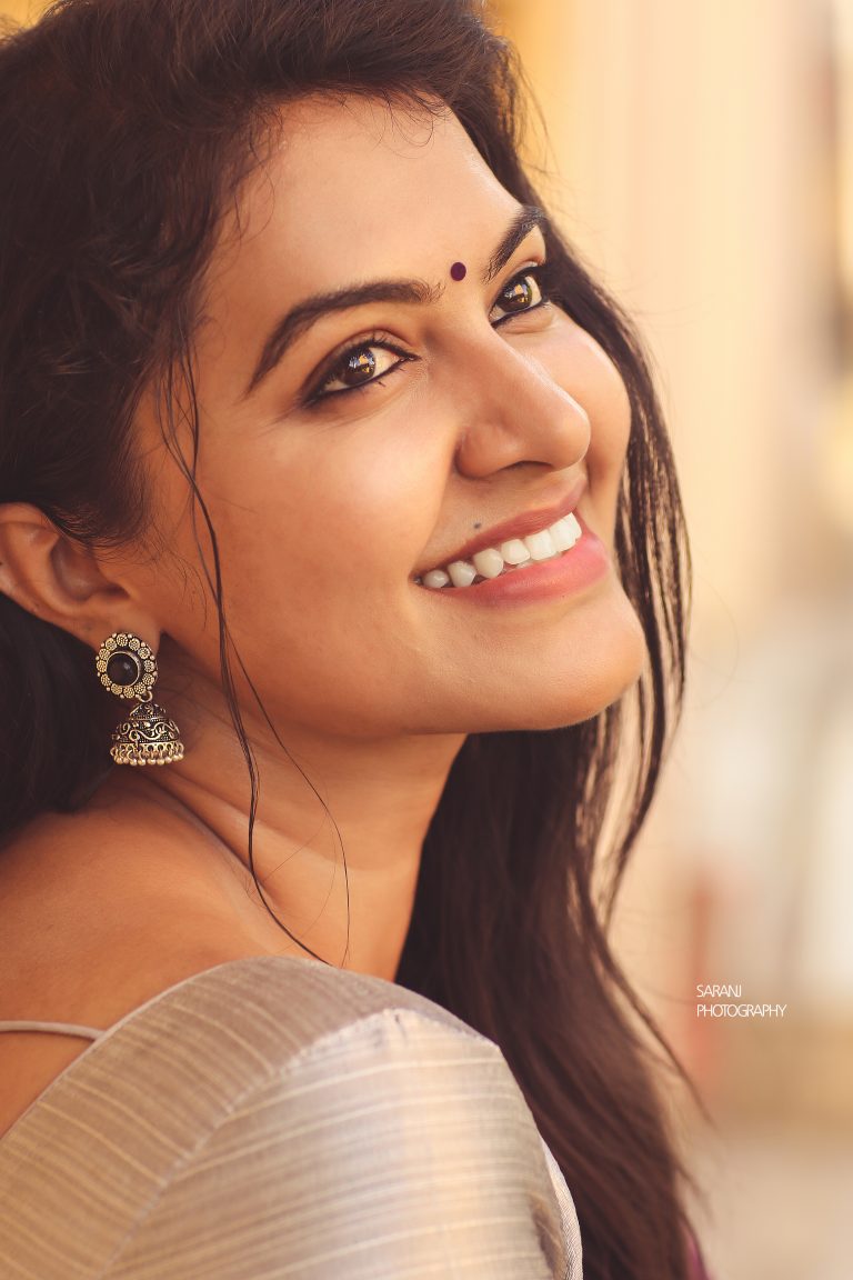 ‘பிக்பாஸ்’ பிரபலங்கள் பாலாஜி முருகதாஸ், ரச்சிதா மகாலட்சுமி, சாக்ஷி அகர்வால் நடிக்கும் படத்தை முதல் படமாக இயக்கும் தேசிய விருது பெற்ற படத் தயாரிப்பாளர் ஜே.எஸ்.கே.!