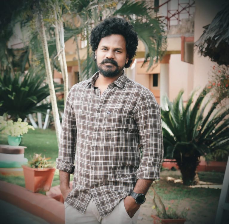 நிச்சயம் தமிழ் சினிமாவில்  சாதிப்பேன்! -‘அகம்’ பட இயக்குனர் சதீஷ் கர்ணா