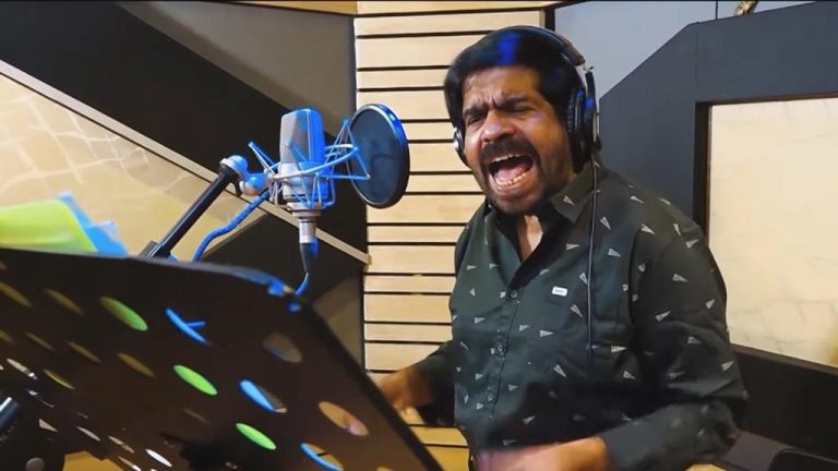 ஒரே வாரத்தில் ஒரு மில்லியன் பார்வையாளர்களைக் கவர்ந்த, டி. ராஜேந்தர் பாடிய ‘பாட்டி சொல்லைத் தட்டாதே’ படப் பாடல்!