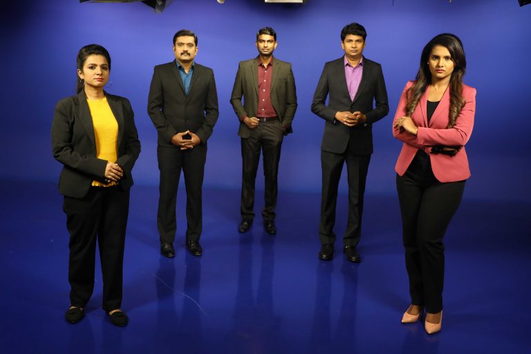 புதிய தலைமுறை தொலைக்காட்சியில் திங்கள் முதல் ஞாயிறு வரை இரவு 8:00 மணிக்கு ஆக்கப்பூர்வமான விவாதங்களை பார்த்துப் பயன்பெற ‘நேர்படப் பேசு.’