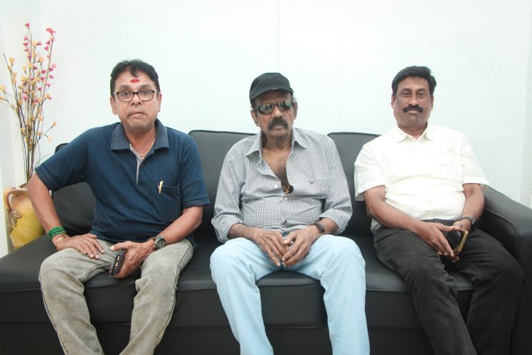 எட்டு மணி நேரம் டப்பிங் பேசிய கவுண்டமணி… ரிலீஸுக்கு தயாராகும்  ‘ஒத்த ஓட்டு முத்தையா.’