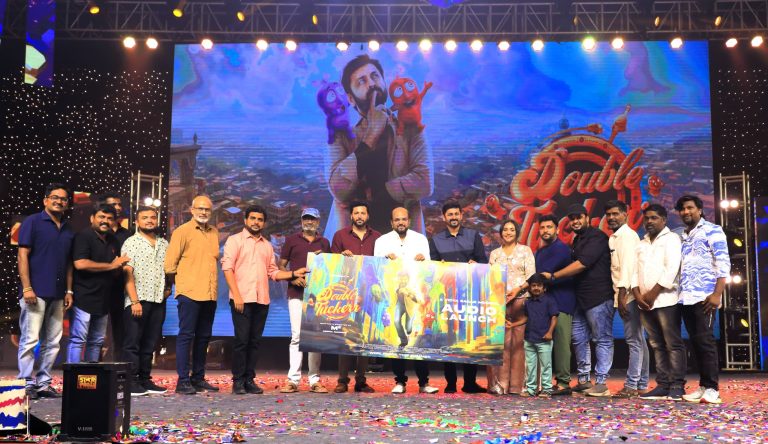இளம் தலைமுறையை நம்பி கிராபிக்ஸ் கதாபாத்திரங்களை நடிகர்களுடன் நடிக்க வைத்துள்ளோம்! -‘டபுள் டக்கர்’ படத்தின் இசை வெளியீட்டு விழாவில் இயக்குநர் மீரா மஹதி பேச்சு
