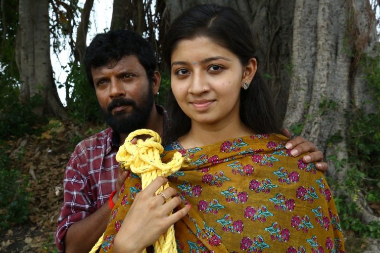 ஜல்லிக்கட்டை கதைக்களமாக்கி தினேஷ் மாஸ்டர் நடித்த ‘நின்னு விளையாடு’ மே முதல் வாரம் தியேட்டர்களில்!