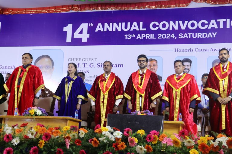 வேல்ஸ் இன்ஸ்டிடியூட் ஆஃப் சயின்ஸ் பட்டமளிப்பு விழாவில் நடிகர் ராம்சரணுக்கு டாக்டர் பட்டம்!