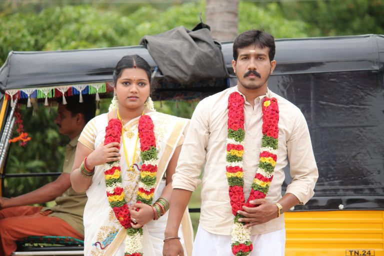 6 கண்களும் ஒரே பார்வை படத்தின் ஸ்டில்ஸ்