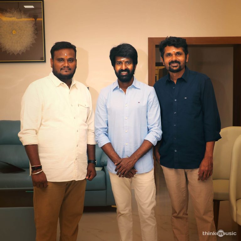 சூரி கதைநாயகனாக நடிக்கும் புதிய படத்தை தயாரிக்கும் லார்க் ஸ்டுடியோஸ்! விலங்கு இணைய தொடர் இயக்குநர் பிரசாந்த் பாண்டியராஜ் இயக்குகிறார்.