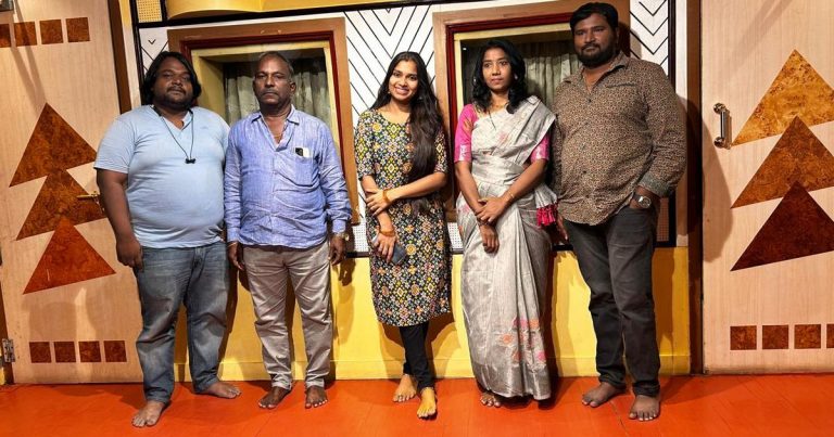 ‘ராஜ் பீக்காக் மூவிஸ்’ தயாரிக்கும் ‘உனக்கும் மேலே’ படத்தில் ‘ரஞ்சிதமே ரஞ்சிதமே’ பாடலைப் பாடிய பாடகியின் குரலில் பாடல் பதிவு இனிதே நிறைவு!