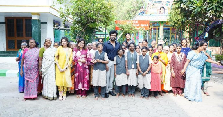 ‘உதவும் கரங்கள்’ குழந்தைகளுடன் பிறந்தநாள் கொண்டாடிய நடிகர் அருண் விஜய்!