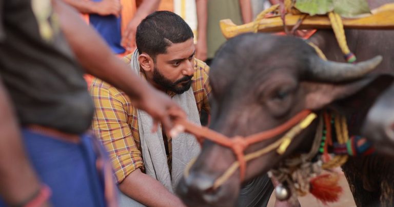 பிரஜ்வல் தேவராஜ் கௌரவத்தின் சின்னமாக கவனம் ஈர்க்கும் ‘கரவாலி’ படத்தின் டீசர் வெளியானது!