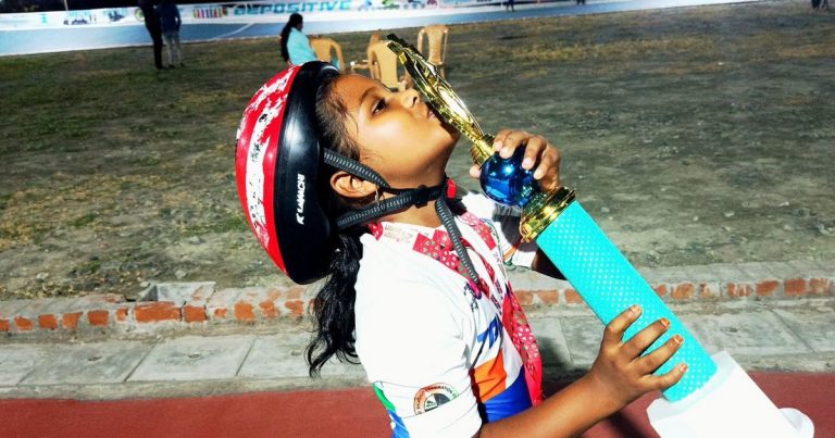 தங்கப் பதக்கங்கள் குவித்து சாதனை… ஸ்பீடு ஸ்கேட்டிங் போட்டியில் இந்தியாவிற்காக களமிறங்கும் யோமிதா!