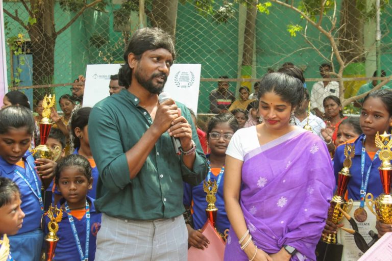 எங்கள் படம் சிறுவர்களுக்கு தன்னம்பிக்கையை ஏற்படுத்தும்! -சிலம்ப கலை உலக சாதனை விழாவில் வேம்பு படக்குழுவினர் பேச்சு