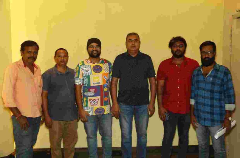 மெல்லிசை, மனதை வருடும் குரல்… மையல் படத்திலிருந்து ‘என்னடி செஞ்ச என்னோட நெஞ்ச’ அசத்தல் பாடல் வெளியீடு!