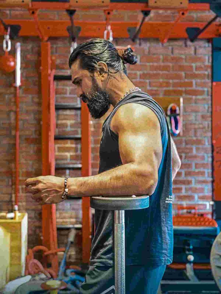 ‘குளோபல் ஸ்டார்’ ராம் சரண் ‘பெத்தி’ படத்திற்காக மாற்றியமைத்துக் கொண்ட உடலமைப்பு தோற்றத்தில் புகைப்படம் வெளியீடு!