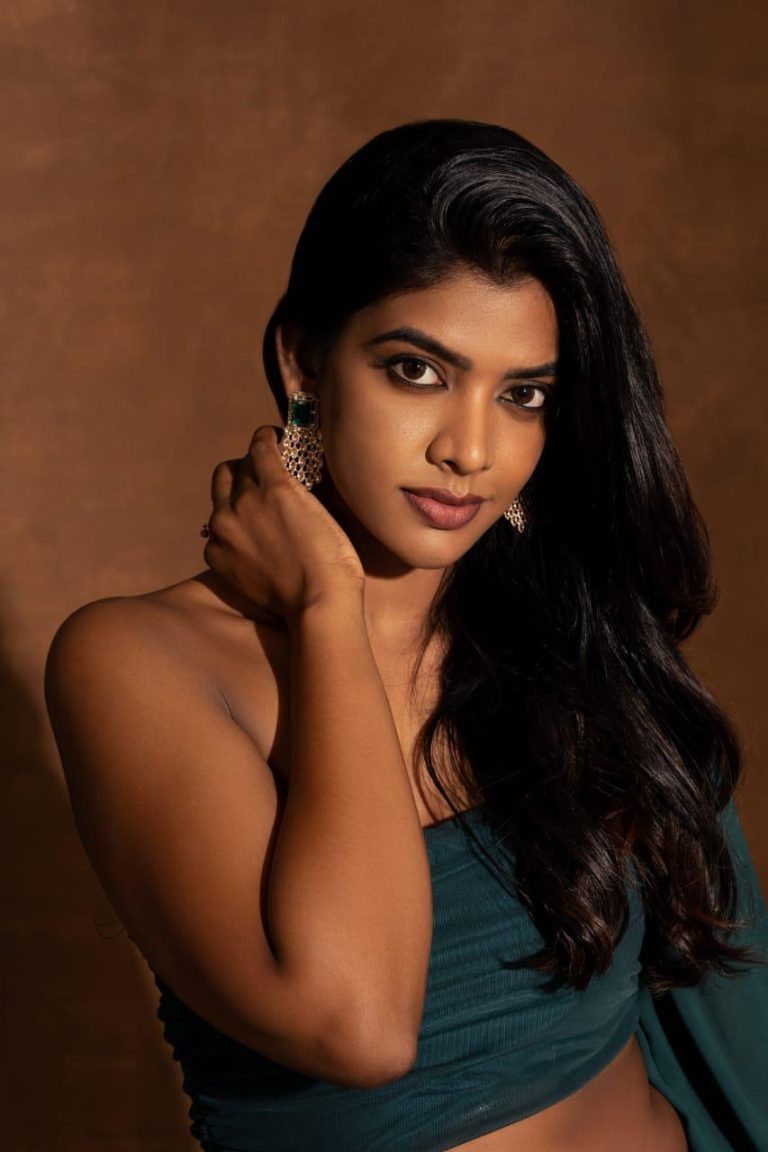 அடுத்தடுத்து மூன்று ஹிட் படங்கள்… குறுகிய காலத்திலேயே ரசிகர்களின் மனம் கவர்ந்த நடிகை சேஷ்விதா கனிமொழி!