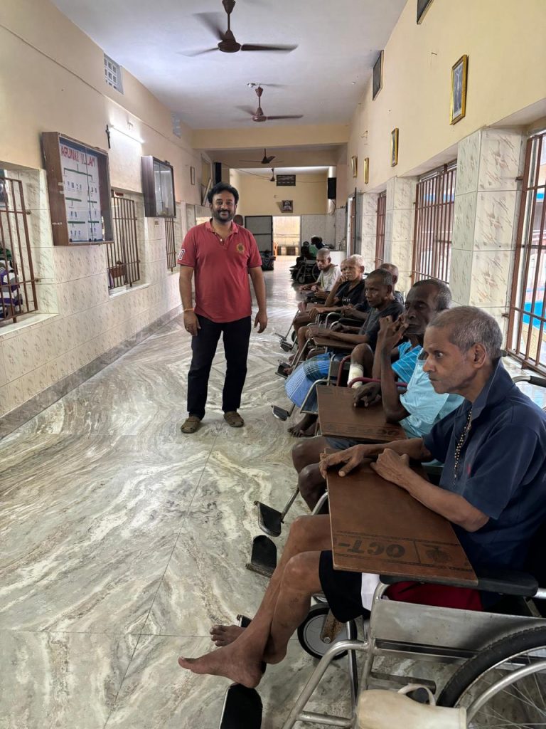 பிறந்த நாளை அர்த்தமுள்ளதாக கொண்டாடிய நடிகர் ஷண்முகம்!