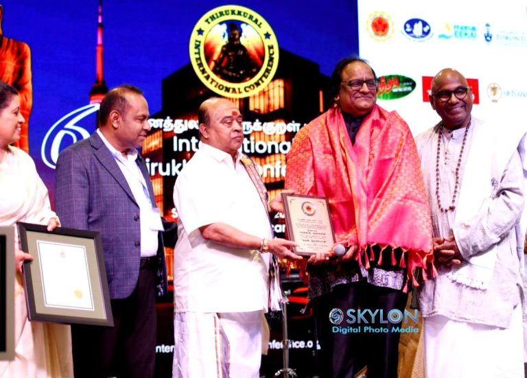 திருக்குறளுக்கு குரல் கொடுத்து இசையமைத்த பரத்வாஜுக்கு கனடா நாட்டில் டொராண்டோ தமிழ் சங்கம் ‘குறள் இசையோன்’ பட்டம் வழங்கியது!