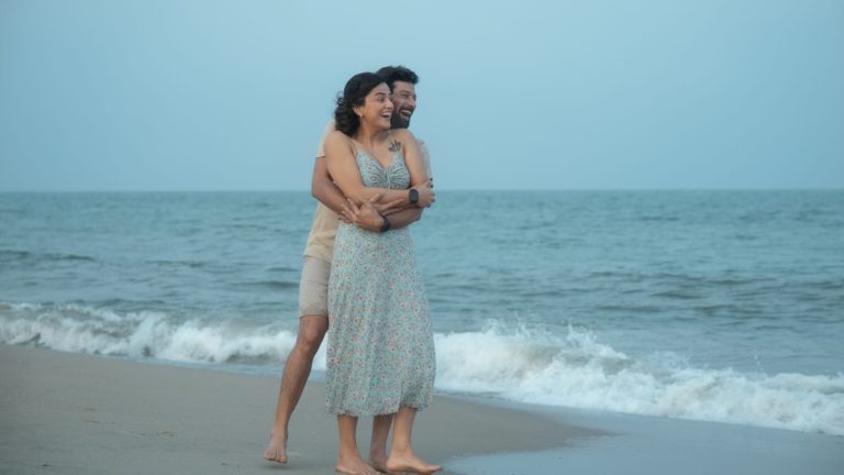 டிஜிட்டல் உலகின் காதல், உண்மை, துரோகம் ஆகியவற்றை ஆராய்கிற வெப் சீரிஸ் ‘தி கேம்: யூ நெவர் பிளே அலோன்’ இப்போது நெட்ஃபிலிக்ஸ் தளத்தில் ஸ்ட்ரீமாகிறது!