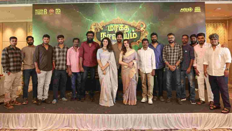 ஆதி, பிரியா பவானி சங்கர் நடிக்கும் ‘மரகத நாணயம் 2′ பட பூஜையில் நடிகர்கள் கார்த்தி, ஆர்யா, இயக்குநர் வெங்கட் பிரபு பங்கேற்பு!