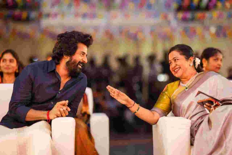 பெரிய ஹீரோக்களின் படங்கள் 1500 ரூபாய், 2000 ரூபாய்க்கு டிக்கெட் விற்று பெறும் கலெக்‌ஷனை விட ‘தாய் கிழவி’ வசூல் பெரியது! -‘தாய் கிழவி’ படத்தின் வெற்றிக் கொண்டாட்ட நடிகை ராதிகா பேச்சு